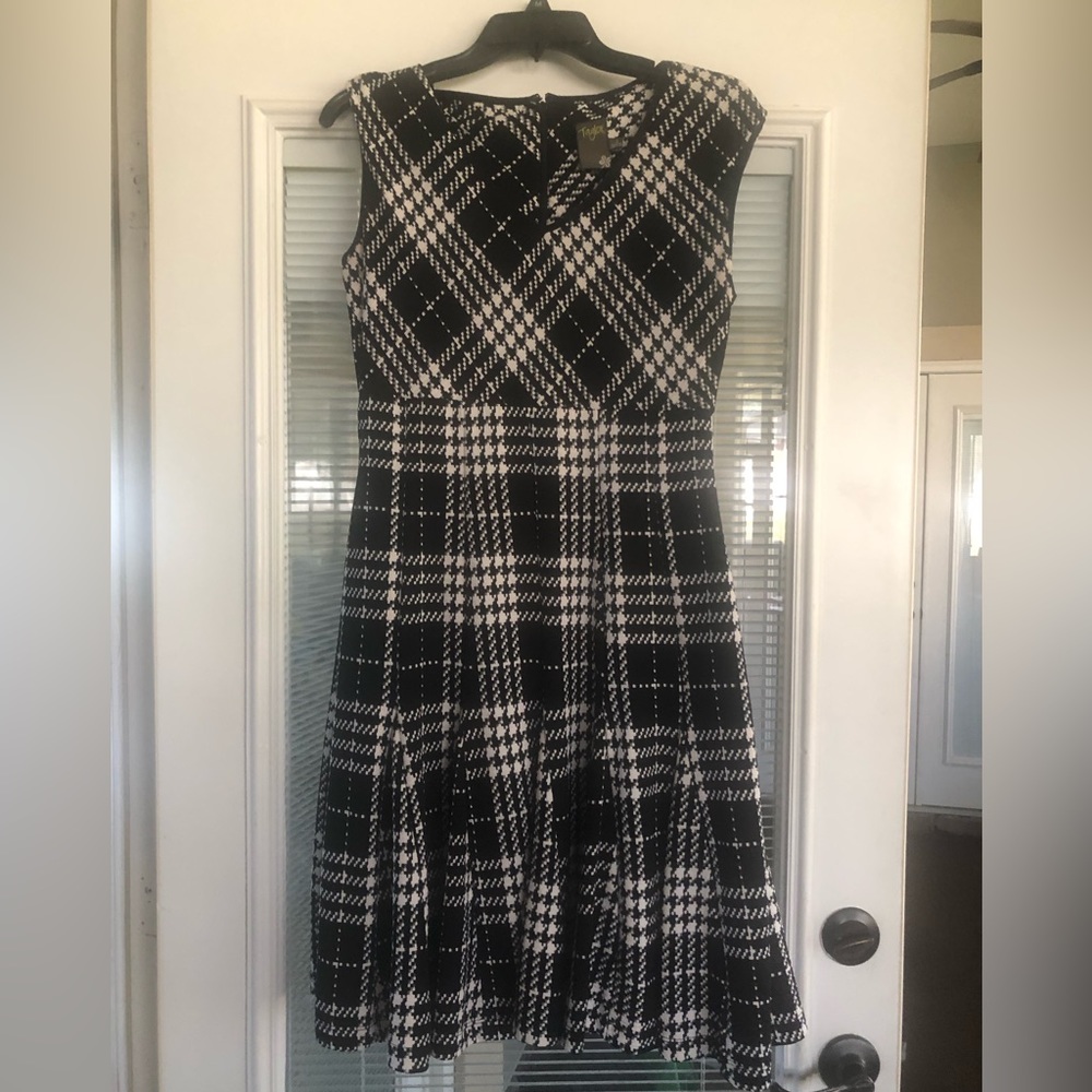 Dress (Taylor)